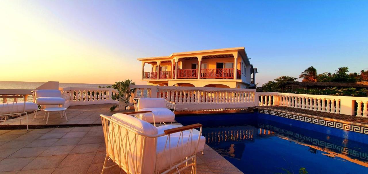Ndzaouze Al Camar Lodge מראה חיצוני תמונה